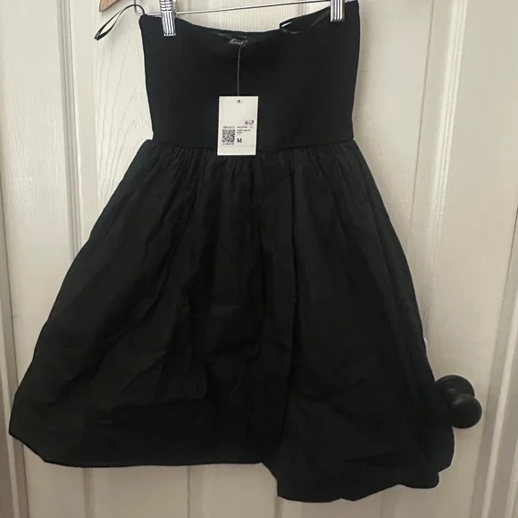 Forever 21 | Dresses | Forever 2 Black Strapless Bubble Dress | Poshmark
